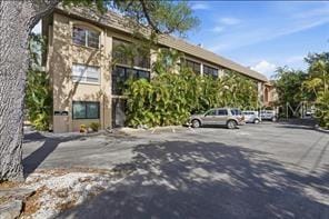 Building Photo - 3700 S Osprey Ave Unit 212