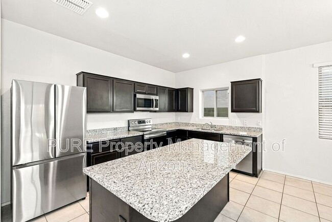 41852 W Allegra Dr