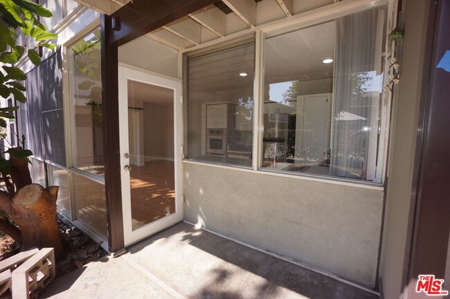 Photo - 11133 ROSE Ave Unit 17