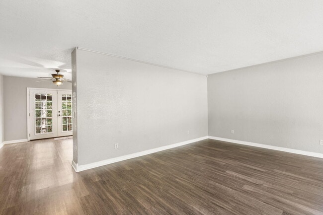 Photo - 161 Trent St