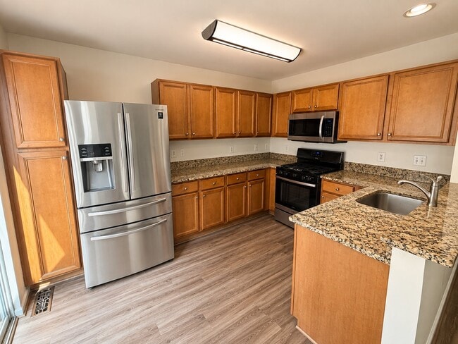 Photo - 3364 Vineland Pl