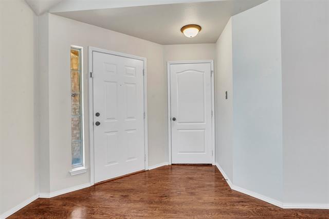 Photo - 729 Sequoia Dr