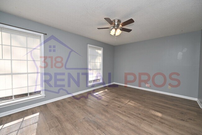Photo - 2207 Lily Dr