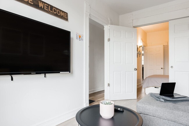 Photo - 4631 Rue Ontario E Unit SI FL2-ID1543102P