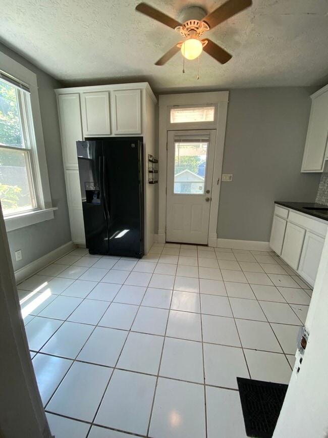 Photo - 337-339 Mithoff Unit 339