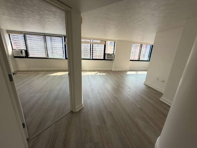 Photo - 343 Hobron Ln Unit 1403