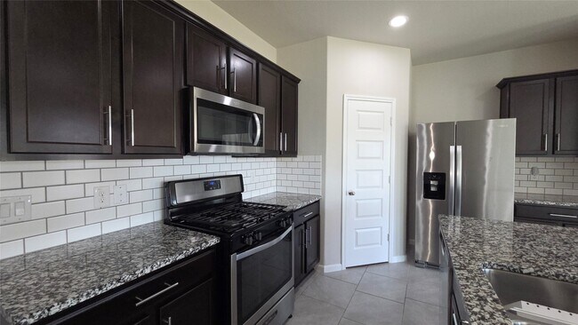 Photo - 5611 Pleasant Falls Dr