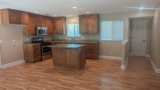 Photo - Spacious 3 Bedroom 2 Bath