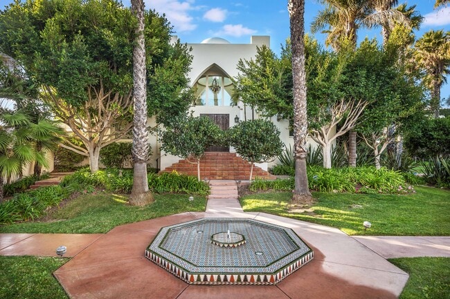 Photo - 875 Sand Point Rd