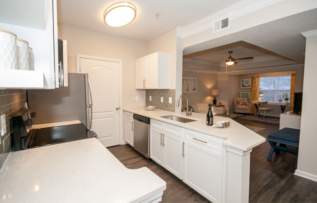 Photo - 2870 Pharr Ct S NW