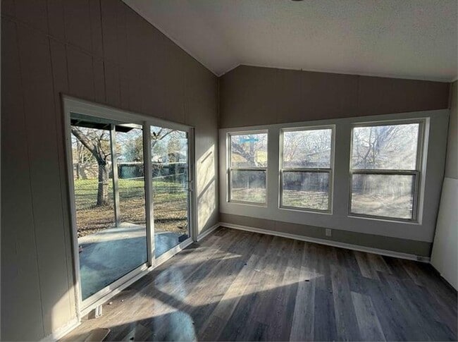 Photo - Newly Renovated 4-Bedroom Home in Austin –...