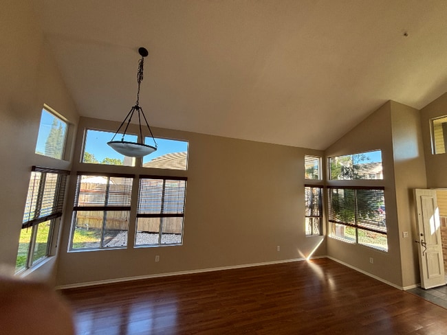 Photo - 10463 Graham Ct