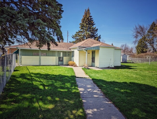 Building Photo - 510 Reinhardt Dr Rental
