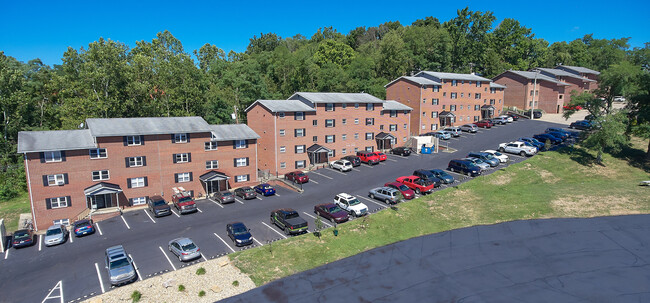 Pineview Apartments - Morgantown, WV - Pineview Apartments - Morgantown, WV