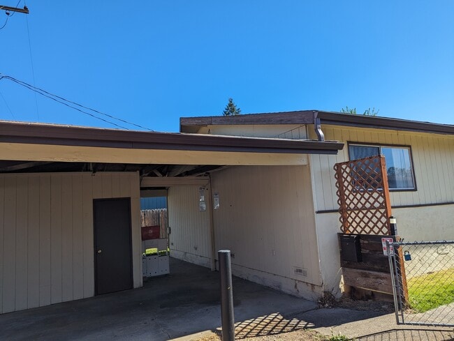 Photo - 339 Effie St Unit 339 Effie