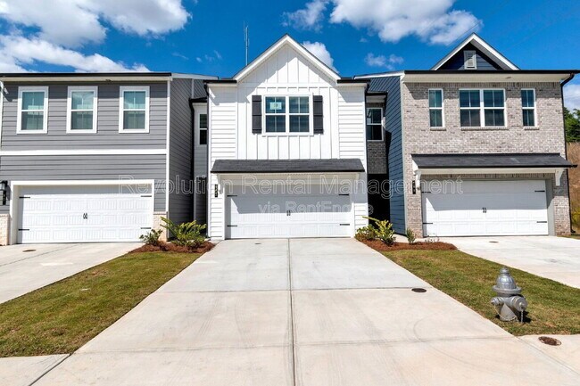 Building Photo - 101 Tumbling Waters Trl