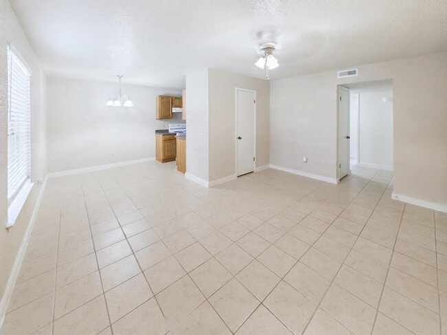 1505 Oakdale Cir