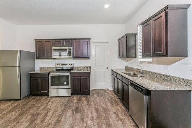 Photo - 194 Hidden Lk Lp