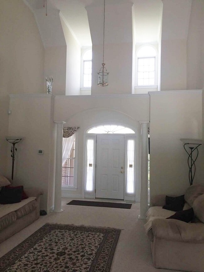 Photo - 4 Bedroom Rental with Saltwater Pool in Taberna