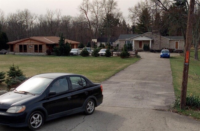Building Photo - 2781 Innis Rd