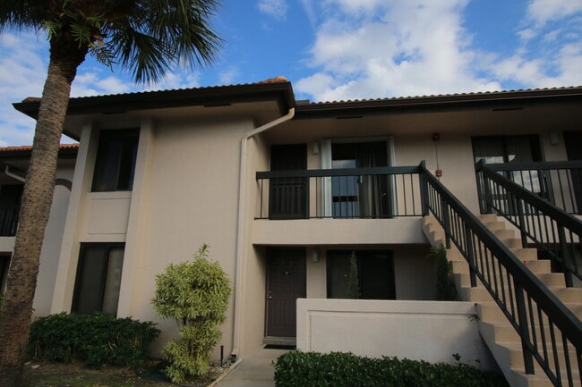Building Photo - 350 Club Cir Unit 204 Rental