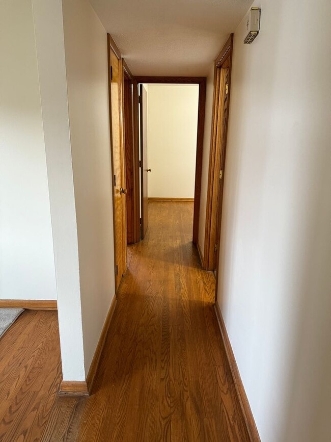 Photo - 2-bedroom Brick Bungalow in Belpre!