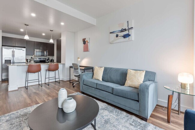 Building Photo - 100 Pier 4 Blvd. Unit SI FL7-ID1512291P