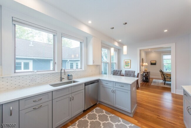 Photo - 238 Park St Unit 2