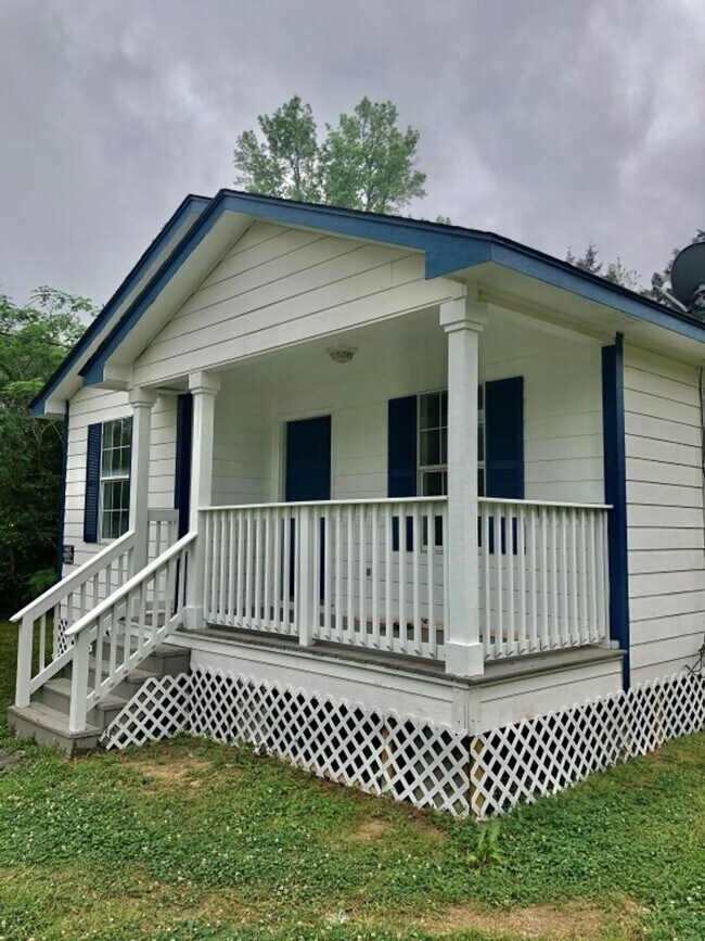 Orange Grove 3 Bedroom Rental For Rent in Gulfport, MS