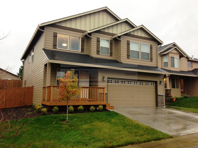 Building Photo - Beautiful 4 Bedroom Home Perfect for Enter...