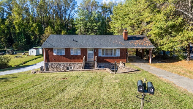 Building Photo - 2915 Confederate Ave