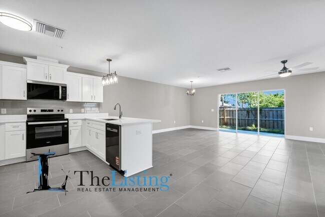 Photo - 39 SE 15th Terrace