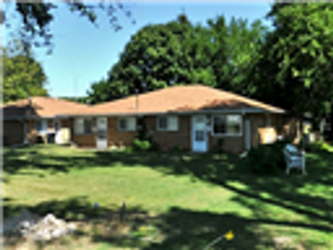 Building Photo - 2543 Pickle Rd Unit A