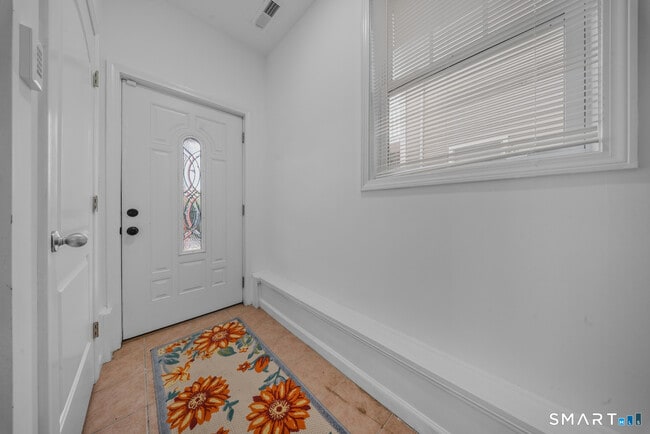 Photo - 60 Hawthorne St