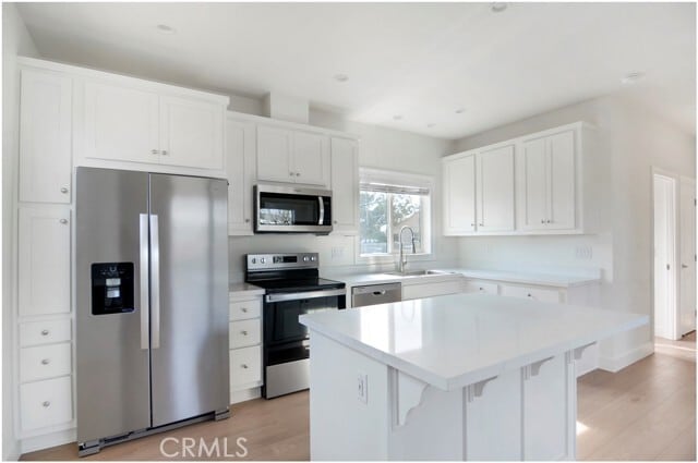 Photo - 690 N Grand St