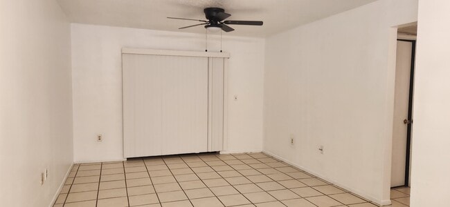 Building Photo - 1552 University Ln Unit 206 Rental