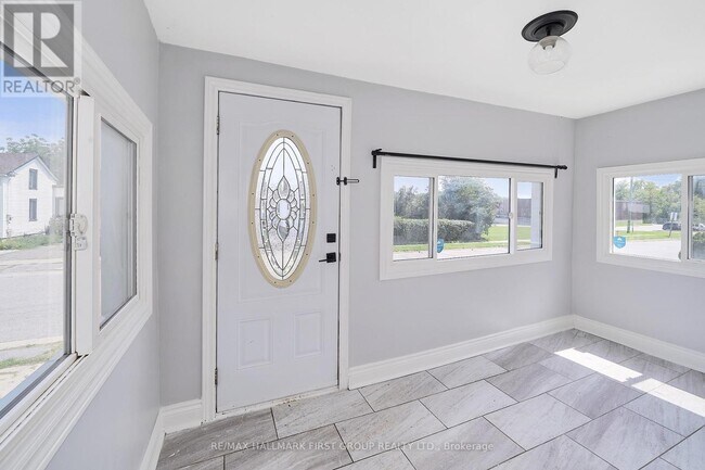 Photo - 314 Nassau St