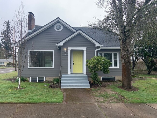 Building Photo - 1143 NW 31st St Unit 1