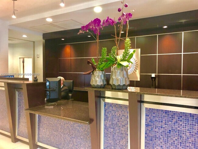 Photo - 1800 N Bayshore Dr Unit 2310