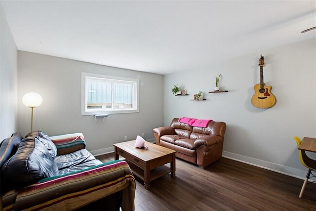 Photo - 3815 Guadalupe St Unidad 208