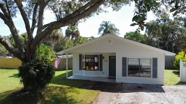 Front of house - 1568 24th Ave Casa