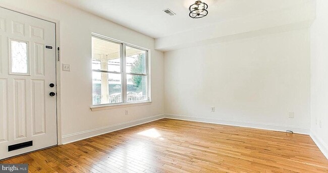 Photo - 1324 N Hancock St