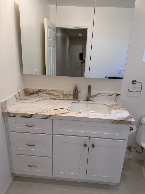 Photo - 2214 Finch Ln