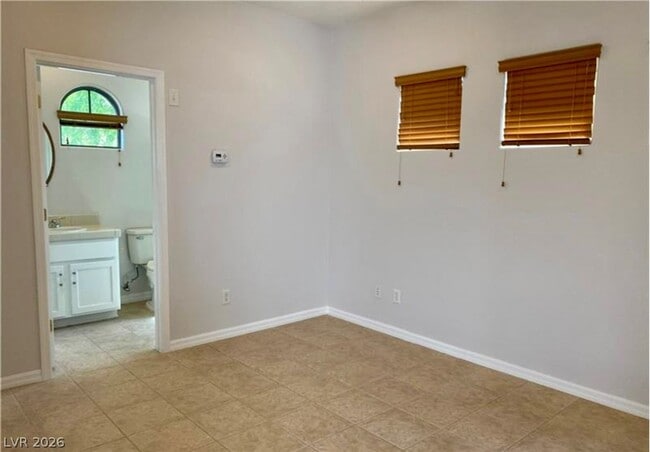 Photo - 43 Braelinn Dr