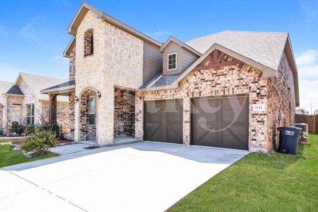 Photo - 3712 Fossil Tree Ln