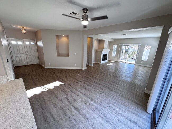 Photo - Quaint Home in the Beautiful Desert Shores Community!