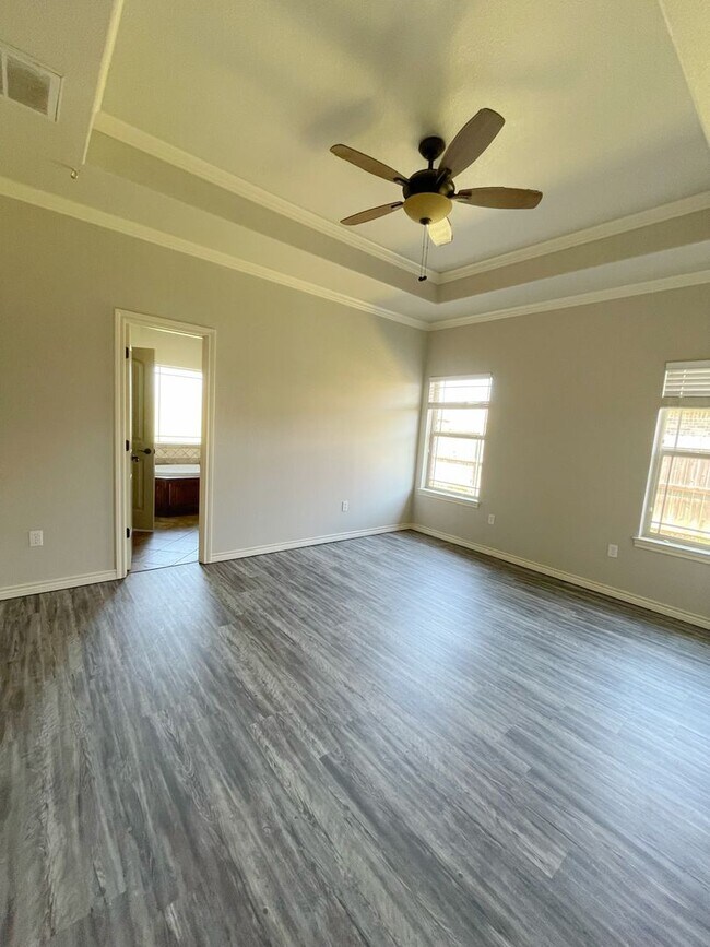 Photo - Desired Durant Neighborhood/Close to Walma...