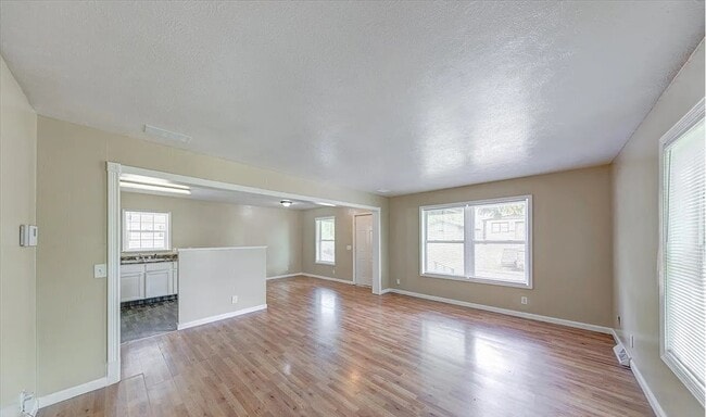 Photo - 1846 Holloway Ave