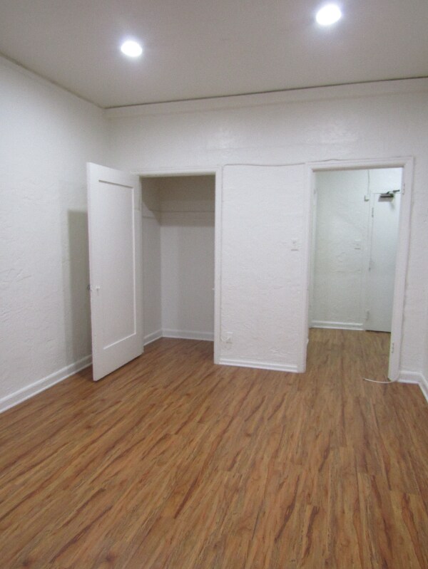 Photo - 1523 N McCadden Pl Unidad 105