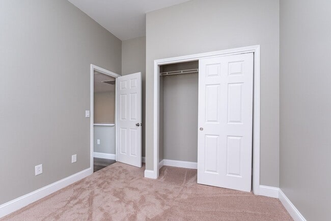Townhouse Apartments